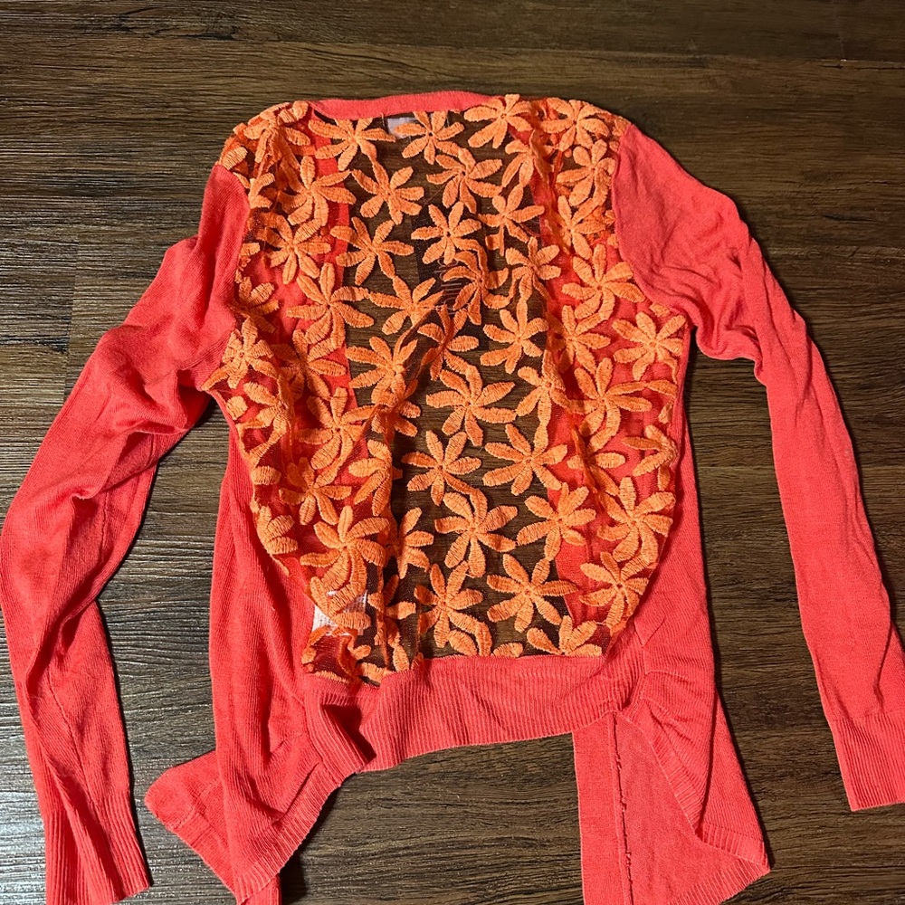NWT Small Papillon Coral Cardigan with Floral Lace Detail - Picture 2 of 4